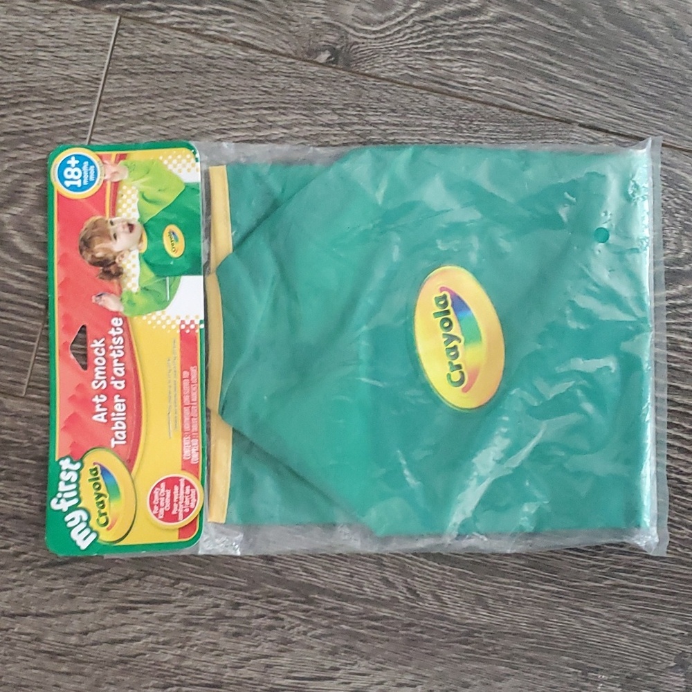 My first Crayola Art Smock - long sleeved top Non Toxic - Up to 37lbs